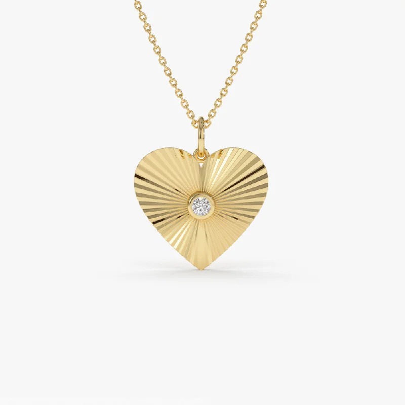 14K Diamond-Cut Heart Shape Disc Ray Pendant