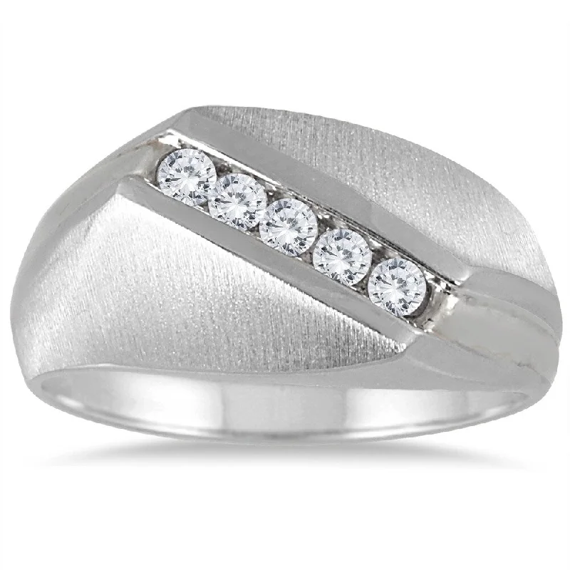 1/4 Carat TW Diamond Men's Ring in 10K White Gold