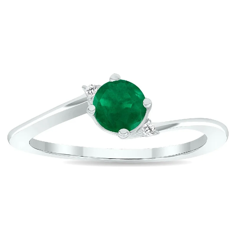 Women's Emerald and Diamond Wave Ring in 10K White Gold