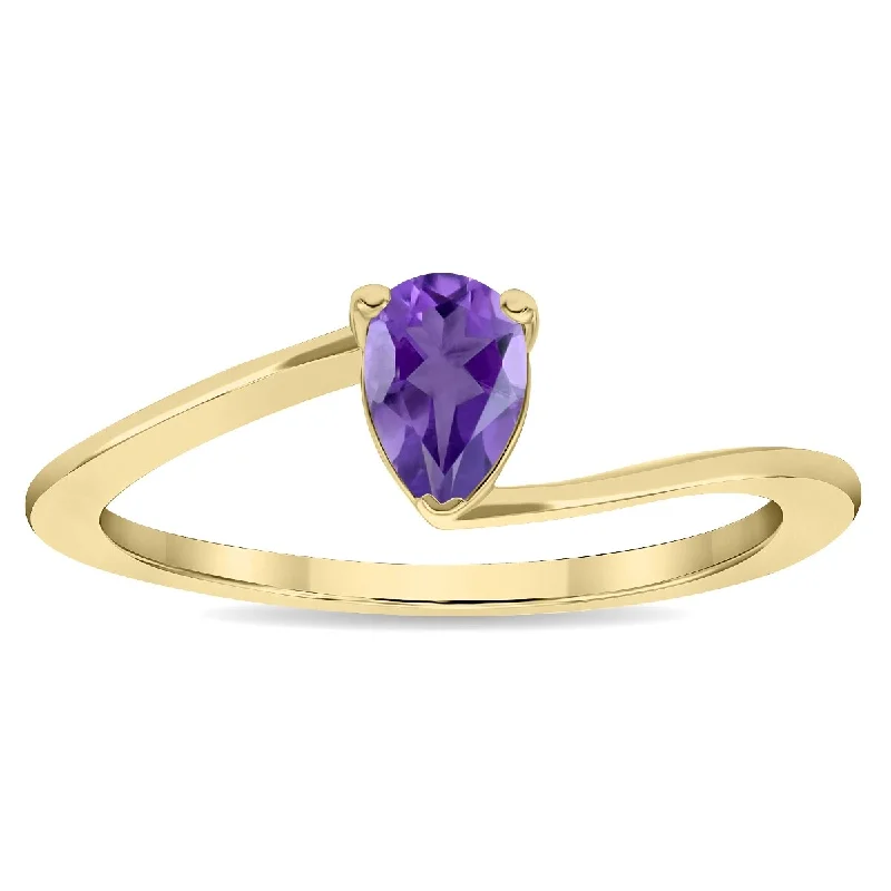 Women's Solitaire Pear Shaped Amethyst Wave Ring in 10K Yellow Gold