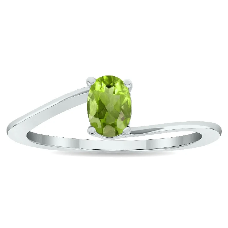 Women's Solitaire Peridot Wave Ring in 10K White Gold