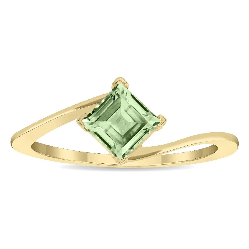 Women's Solitaire Square Shaped Green Amethyst Wave Ring in 10K Yellow Gold