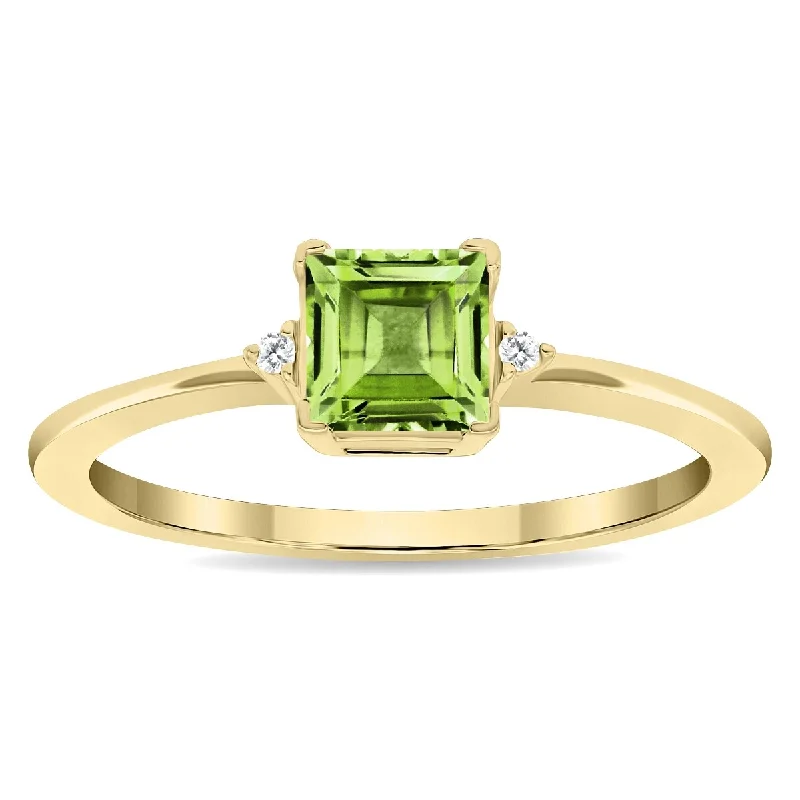 Women's Square Shaped Peridot and Diamond Classic Band in 10K Yellow Gold